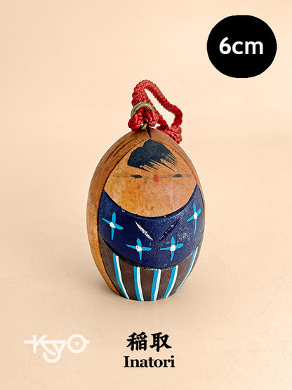 CB244 - Clochette Dorei en bois d'Inatori 稲取