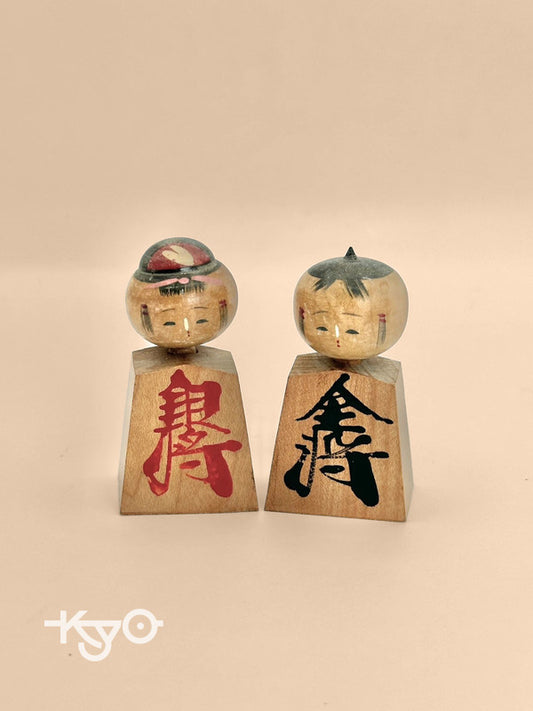 K05014 - Omiyage souvenir kokeshi shogi doll