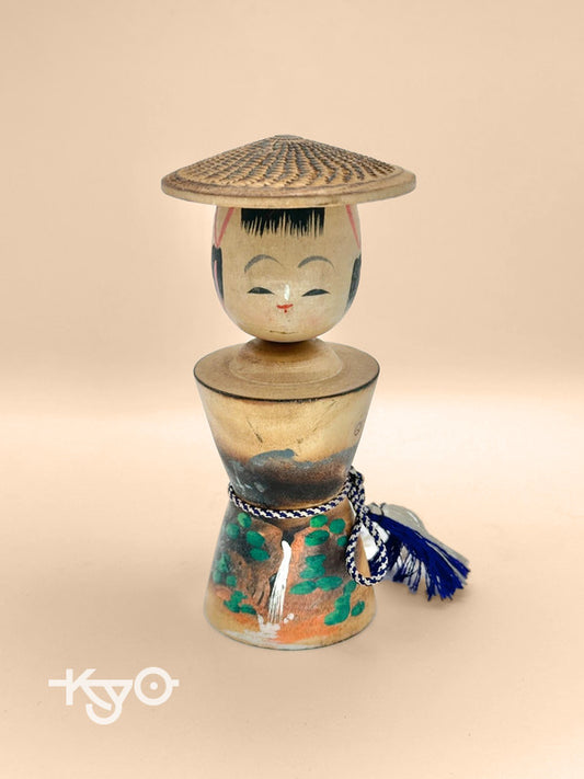 K10052 - Omiyage Onsen kokeshi doll
