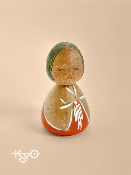 K05032 - Vintage Miko mini Kokeshi Doll