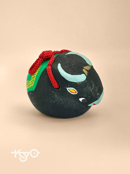 CB017 - Cloche décorative en argile Vache Dorei