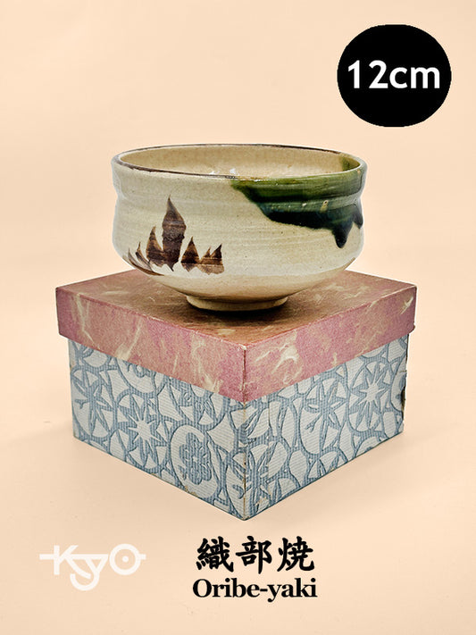 TC74 - Chawan Matcha Bowl of Oribe-yaki 織部焼
