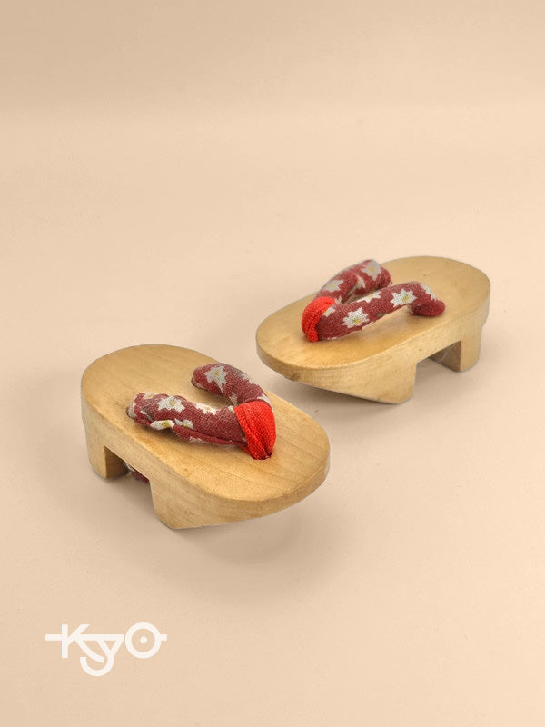 FT111 - Vintage Japanese folktoy geta