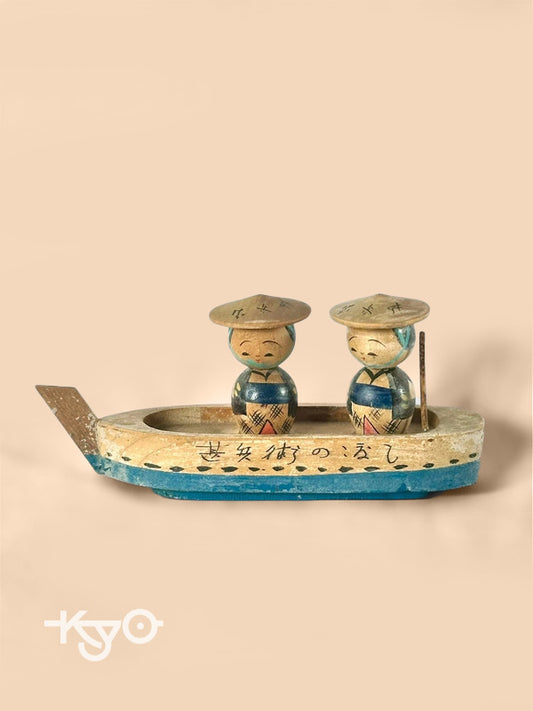 SK006 - Kokeshi Wooden Doll Fishermen on boat